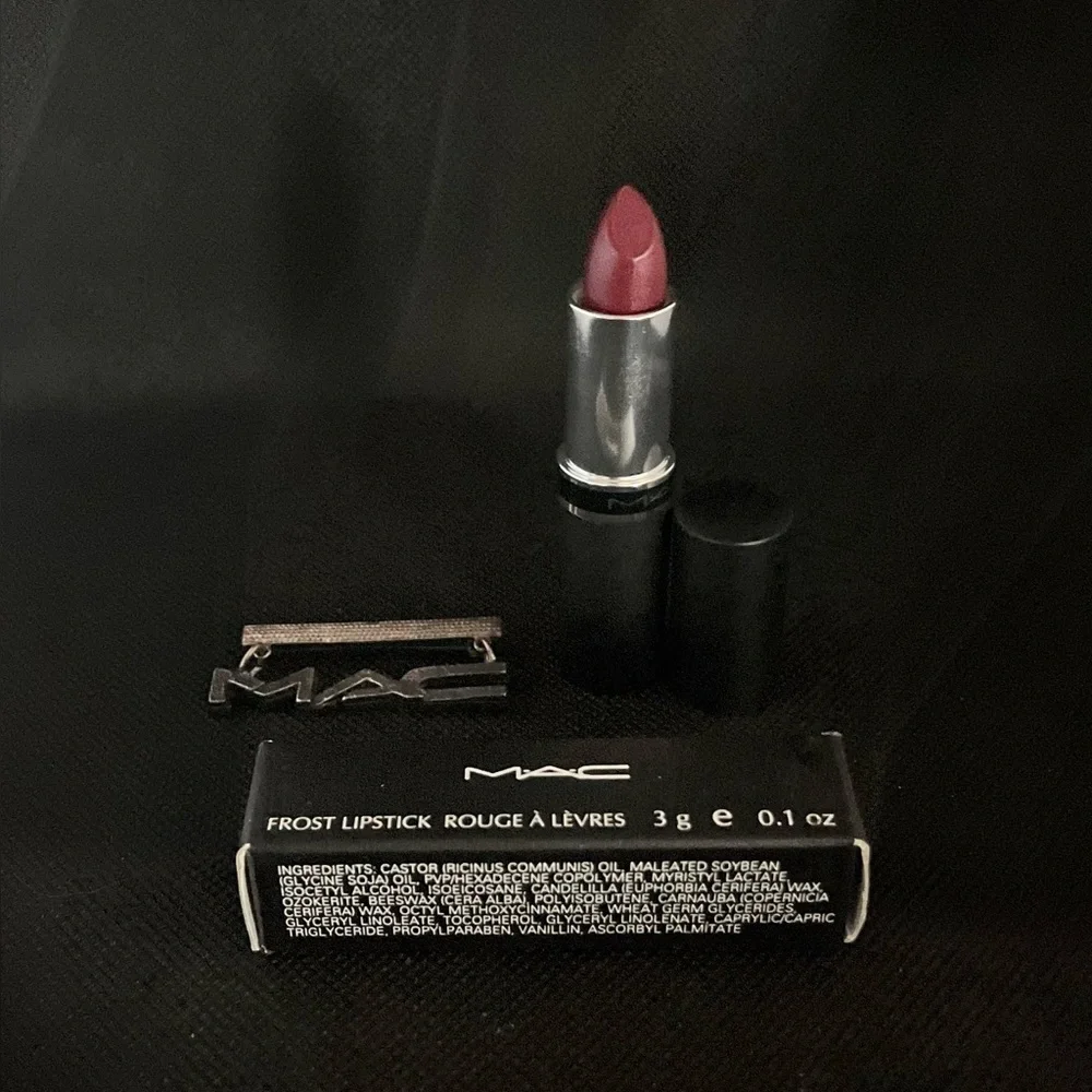 “Siren” Vintage (90’s) MAC Lipstick - Rare - Collectors Item 🖤 - Bundle & Save! - Picture 5 of 6